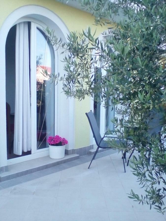 Ana Rooms Krk Town Eksteriør bilde