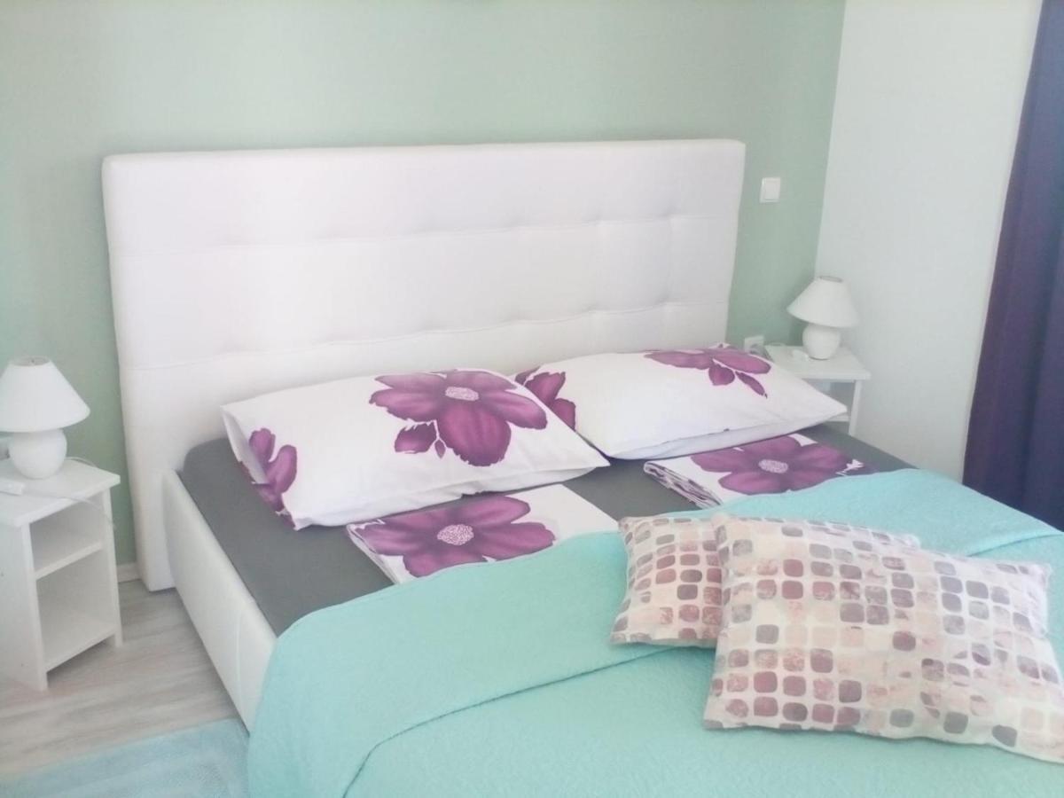 Ana Rooms Krk Town Eksteriør bilde